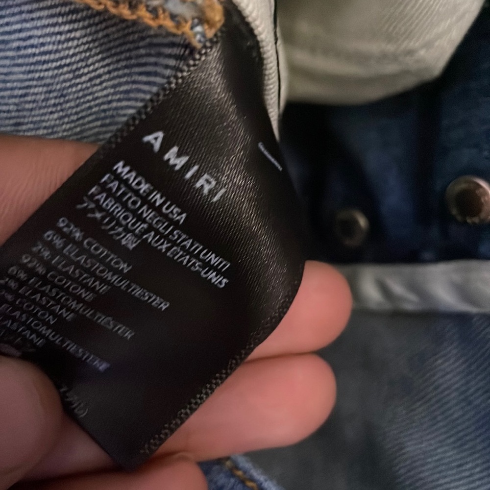 Amiri jeans wash tag inside to show y’all that is not fake.